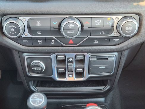 New 2026 Jeep Gladiator Sport AWD/4WD image 26