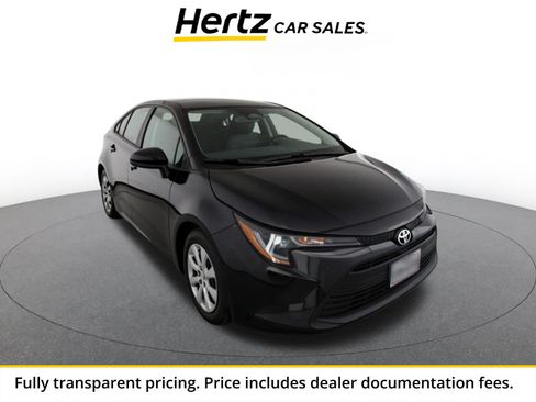 Used 2025 Toyota Corolla LE FWD image 1