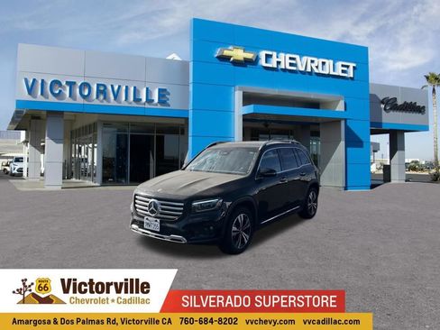 Used 2025 Mercedes-Benz GLB 250 image 1