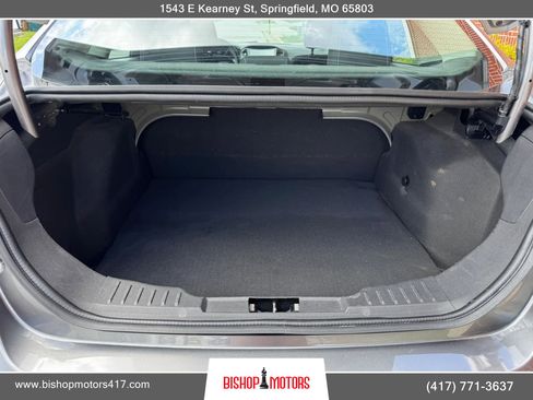 Used 2013 Ford Focus SE FWD image 11