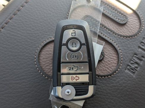 New 2026 Ford F450 King Ranch w/ FX4 Off-Road Package image 24