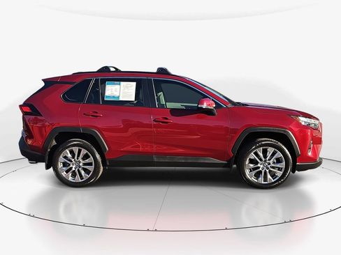 Used 2024 Toyota RAV4 XLE Premium image 3