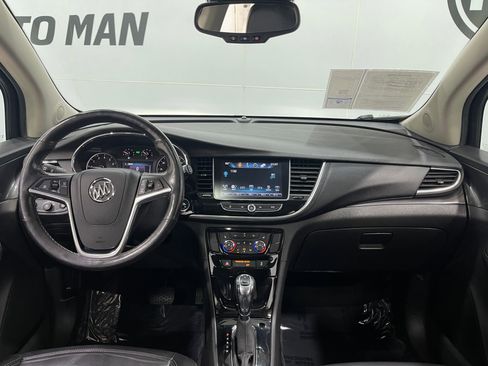 Used 2019 Buick Encore Essence image 18