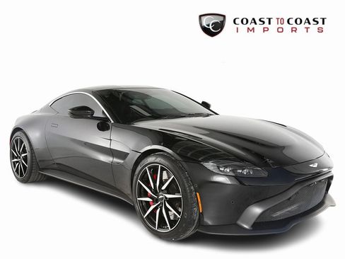 Used 2020 Aston Martin V8 Vantage Coupe image 1