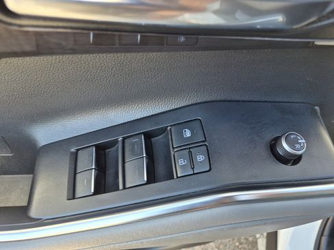 Used 2021 Toyota Highlander Platinum AWD/4WD image 13