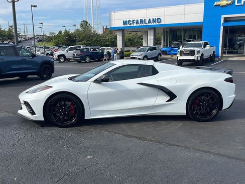 Used 2023 Chevrolet Corvette Stingray Preferred Conv w/ Z51 Performance Package RWD image 2