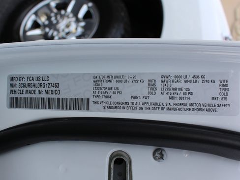 Used 2024 RAM 2500 Tradesman w/ Chrome Appearance Group image 40