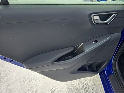 Used 2020 Hyundai Ioniq Blue image 10