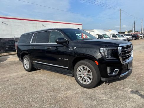Used 2024 GMC Yukon XL SLT AWD/4WD image 4