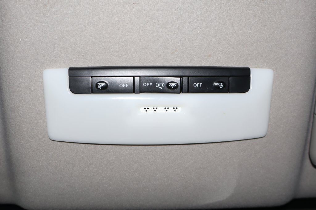 Used 2024 Nissan Versa S w/ Trunk Package FWD image 26