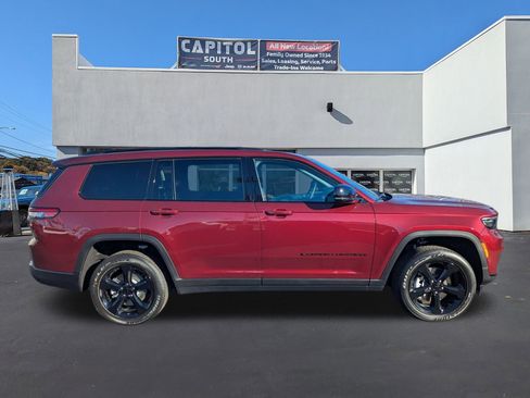 New 2025 Jeep Grand Cherokee L Altitude image 2