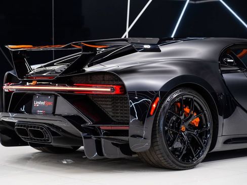 Used 2023 Bugatti Chiron Pur Sport AWD/4WD image 15