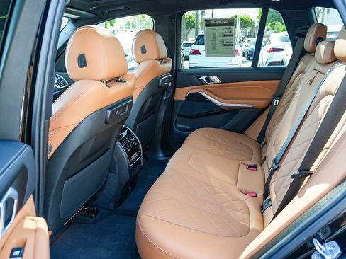 Used 2023 BMW X5 sDrive40i w/ Climate Comfort Package RWD image 17