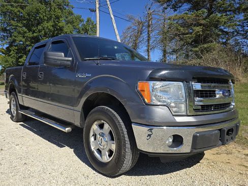 Used 2014 Ford F150 XLT image 11