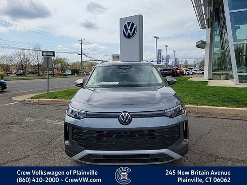 New 2026 Volkswagen Tiguan SE AWD/4WD image 2