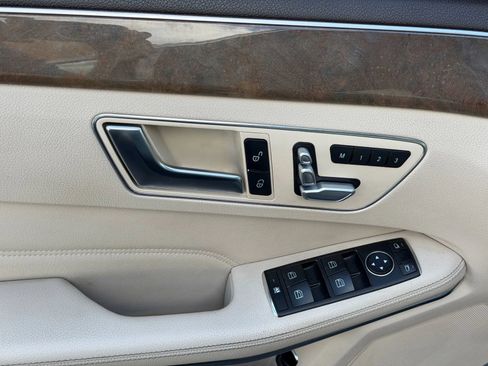 Used 2014 Mercedes-Benz E 350 Sedan image 29