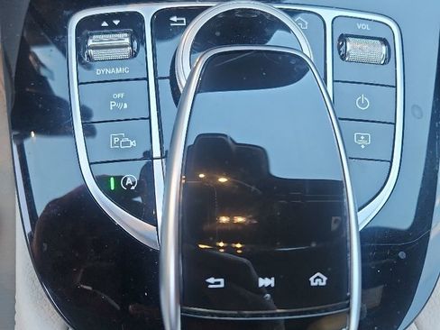 Used 2018 Mercedes-Benz E 300 4MATIC image 16
