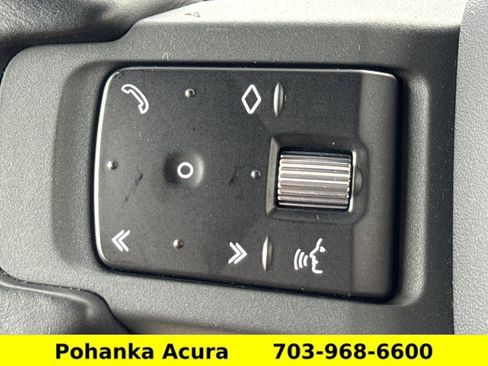 Used 2023 Land Rover Defender 110 X-Dynamic SE AWD/4WD image 13