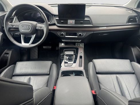 Used 2023 Audi Q5 e Premium w/ Convenience Package AWD/4WD image 10