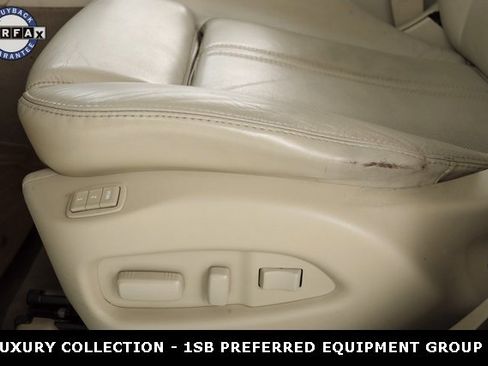 Used 2010 Cadillac SRX Luxury image 20