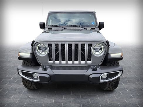 Used 2021 Jeep Gladiator Overland w/ LED Lighting Group image 2