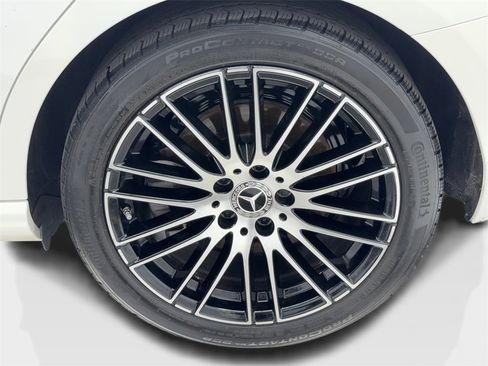 Used 2024 Mercedes-Benz C 300 Sedan image 60