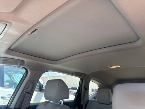 Used 2021 Honda CR-V Touring image 14