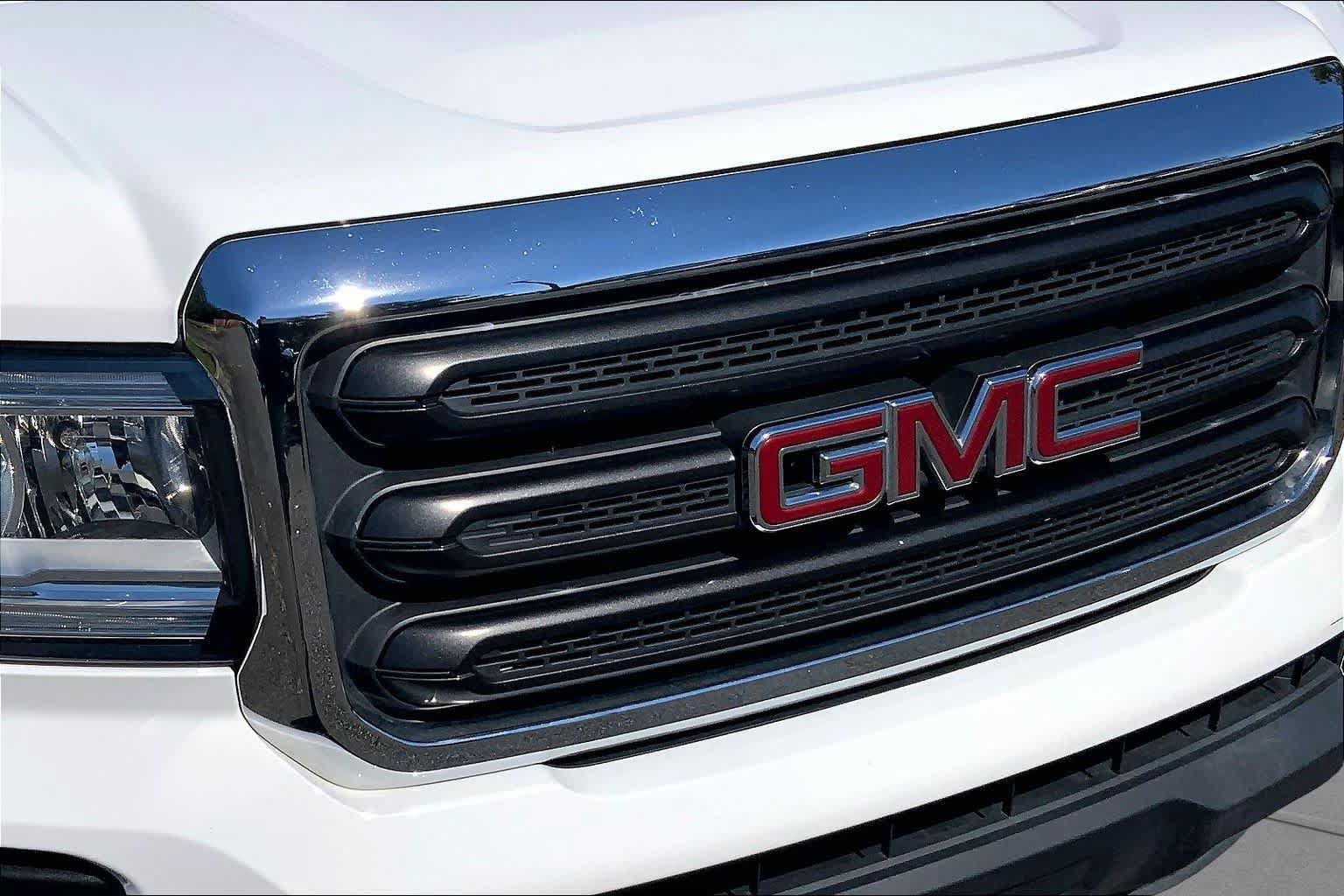 Used 2016 GMC Canyon 2WD Crew Cab w/ Convenience Package image 28