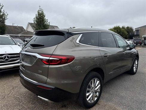 Used 2020 Buick Enclave Essence w/ Sound and Sites Package image 6