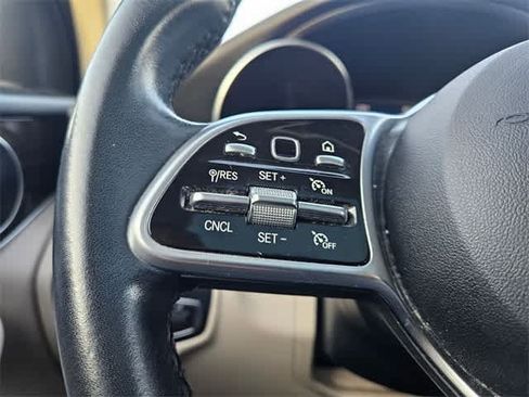 Used 2021 Mercedes-Benz GLC 300 image 24