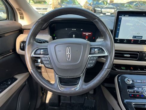 Used 2023 Lincoln Nautilus Reserve image 26