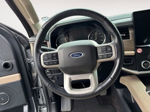Used 2023 Ford Expedition Limited AWD/4WD image 12