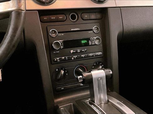 Used 2009 Ford Mustang Premium image 7