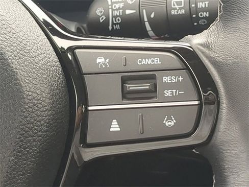 Used 2024 Honda Civic EX-L image 25
