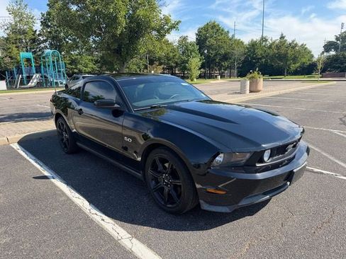 Used 2011 Ford Mustang GT Premium w/ 401A Rapid Spec Order Code RWD image 2