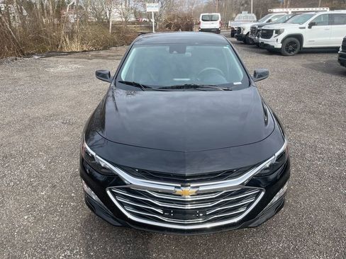 Used 2024 Chevrolet Malibu LT image 3
