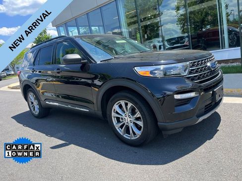 Used 2022 Ford Explorer XLT w/ Equipment Group 202A AWD/4WD image 1