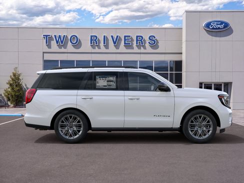 New 2027 Ford Expedition Platinum w/ Stealth Appearance Package AWD/4WD image 5