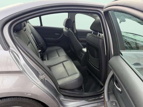 Used 2009 BMW 328i xDrive Sedan image 9