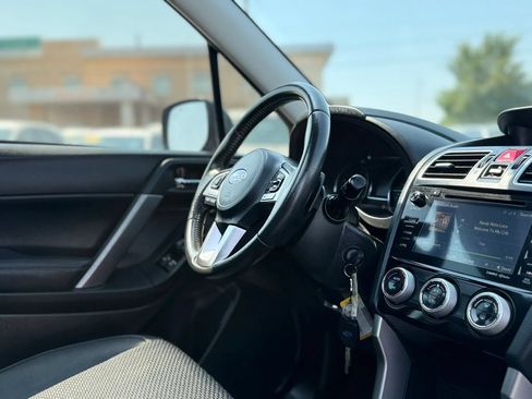 Used 2018 Subaru Forester 2.5i Premium AWD/4WD image 23