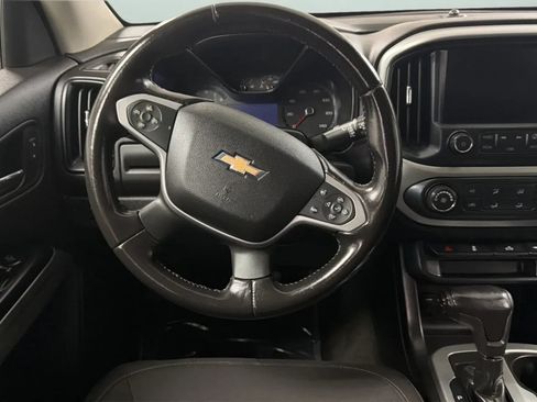 Used 2017 Chevrolet Colorado LT w/ LT Convenience Package RWD image 10