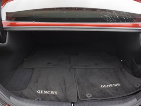 Used 2021 Genesis G70 2.0T image 32