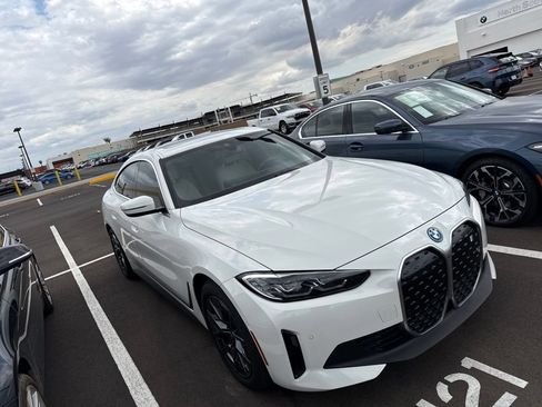 Used 2023 BMW i4 eDrive35 w/ Premium Package RWD image 3