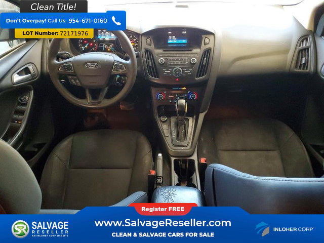 Used 2017 Ford Focus SE FWD image 11