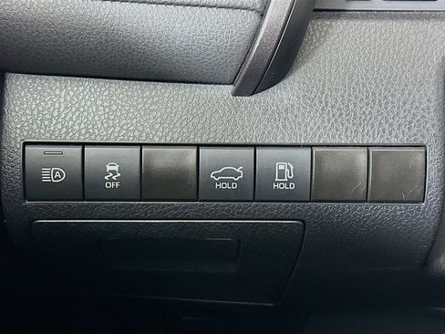 Used 2023 Toyota Camry SE image 16