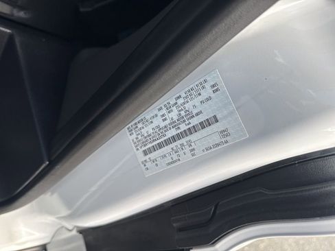 Used 2024 Ford Transit 250 Low Roof w/ Exterior Upgrade Package image 28