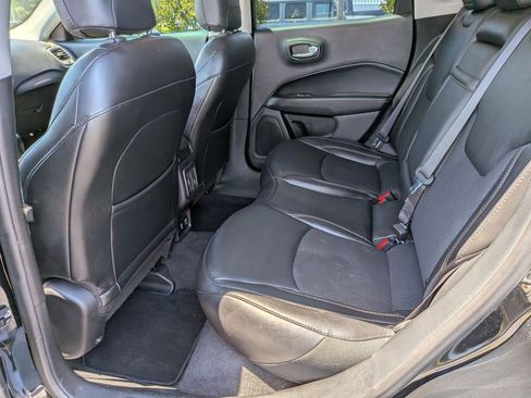 Used 2019 Jeep Compass Latitude w/ Popular Equipment Group FWD image 14