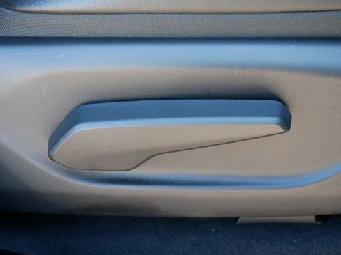 Certified 2024 Jeep Grand Cherokee Altitude image 25