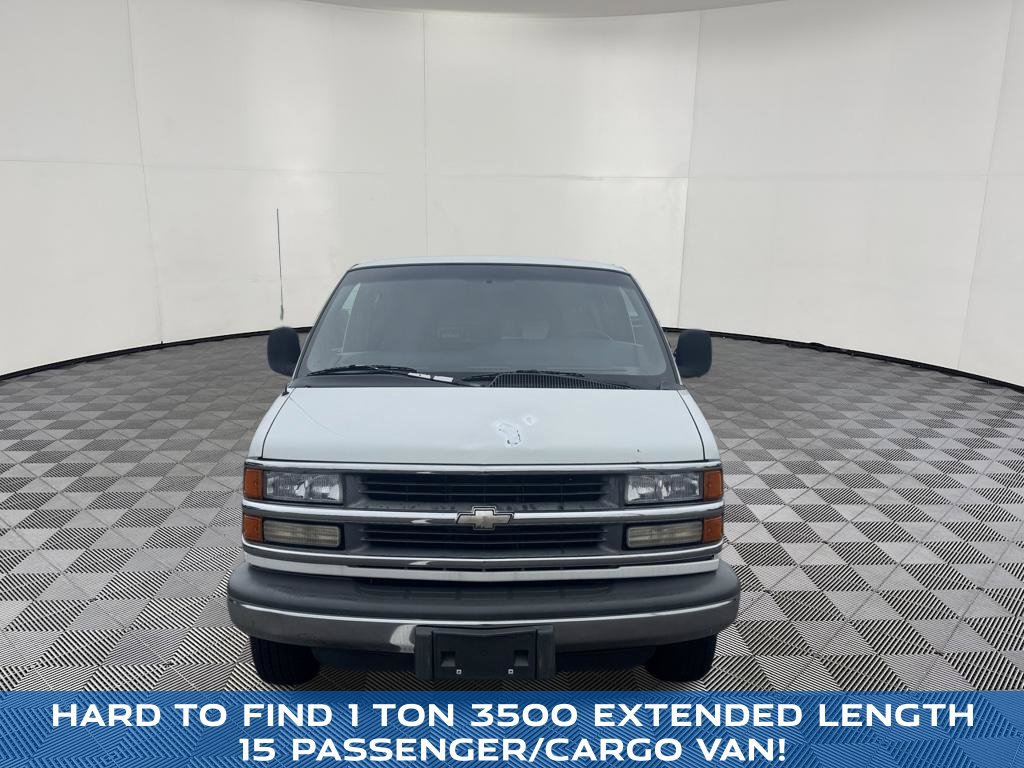 Used 2000 Chevrolet Express 3500 Extended Passenger w/ LS Preferred Equipment Group RWD image 3