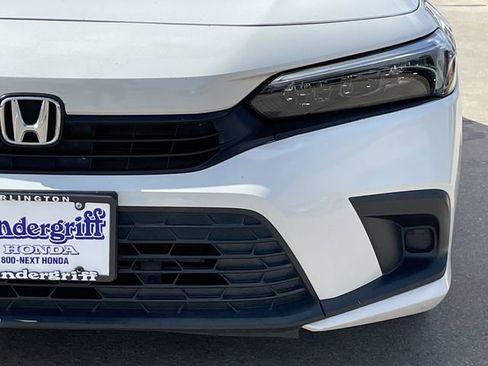 Used 2022 Honda Civic Sport image 8
